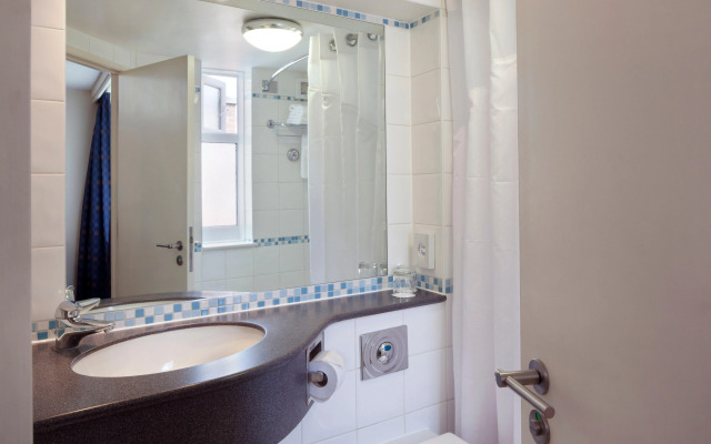 Holiday Inn Basingstoke by IHG