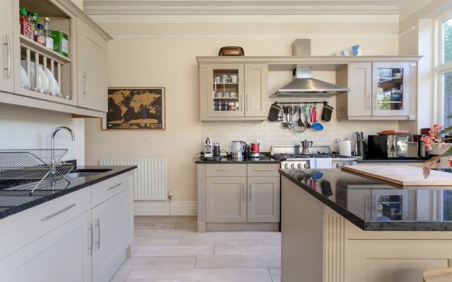 4 Bedroom House in Wandsworth Common
