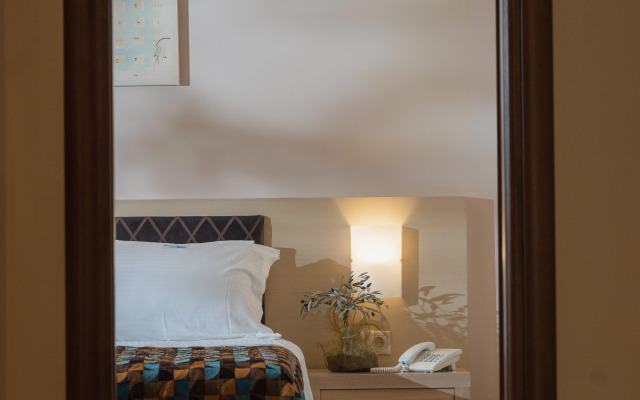 Molos Bay Hotel