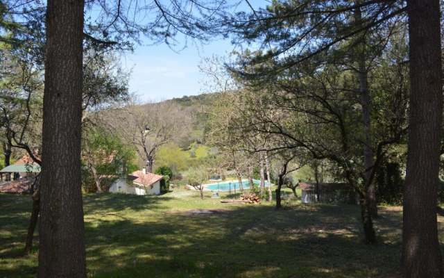 Scappo In Umbria, La Escondida