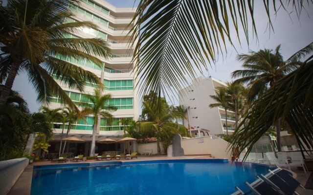 Banderas Suites