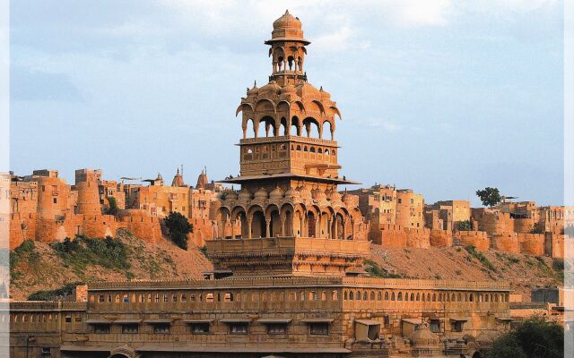 WelcomHeritage Mandir Palace