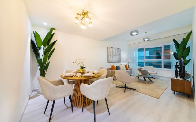 Maison Privee - Millennium Executive Tower