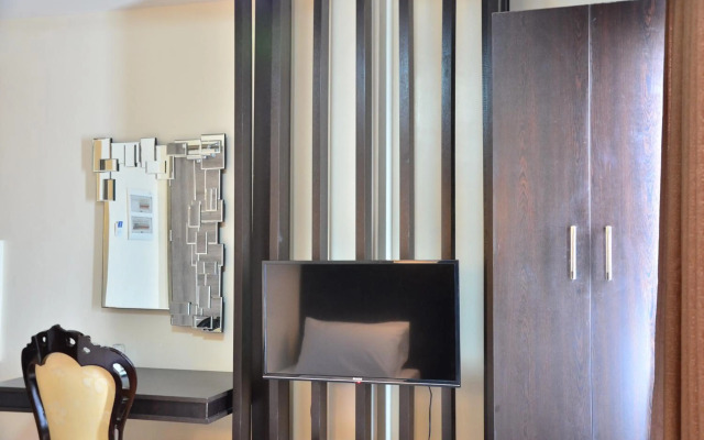 Oriental Zen Suites