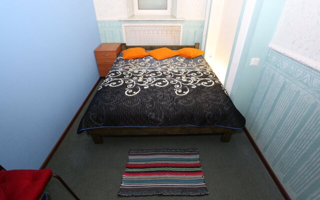 Sun Clarita Living Quarters