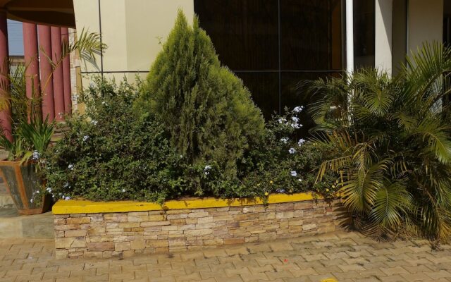 Rosaline Suites Hotel
