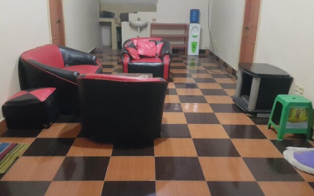 Hotel Any Lestari Lakey