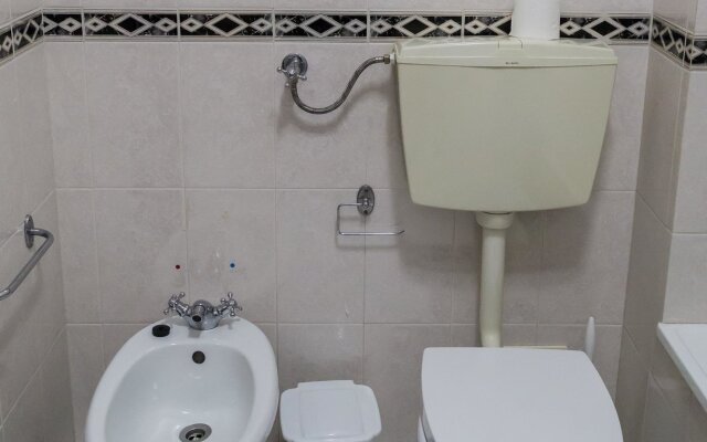 A10 - Windmill Park 1 Bed With Pool