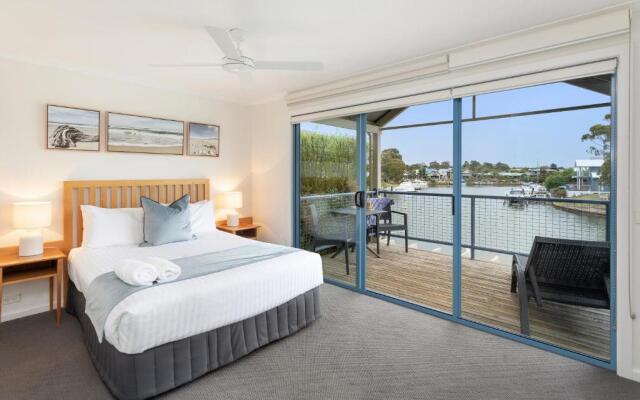 Captains Cove Waterfront Resort