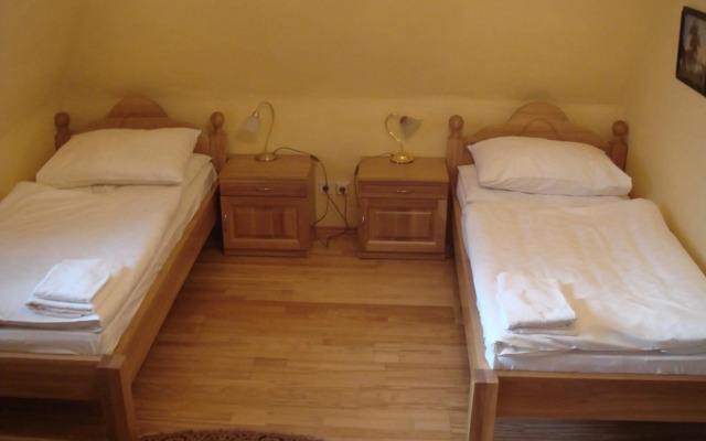 Arkada Hotel