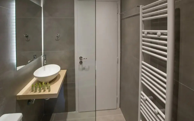 Roomy & Comfortable Apt Near Acropolis by GHH