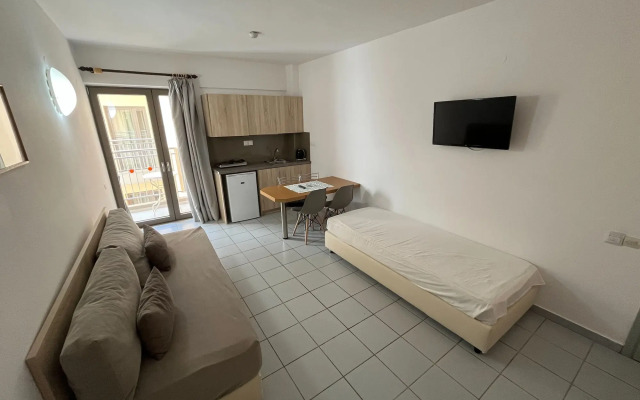 Acropolis Apartments