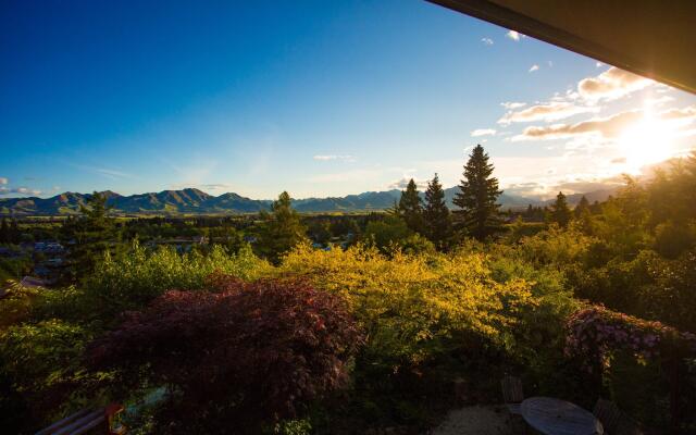 8 on Oregon Boutique Lodge