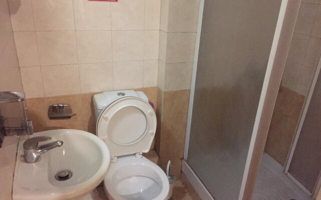 Arabas —  Hostel