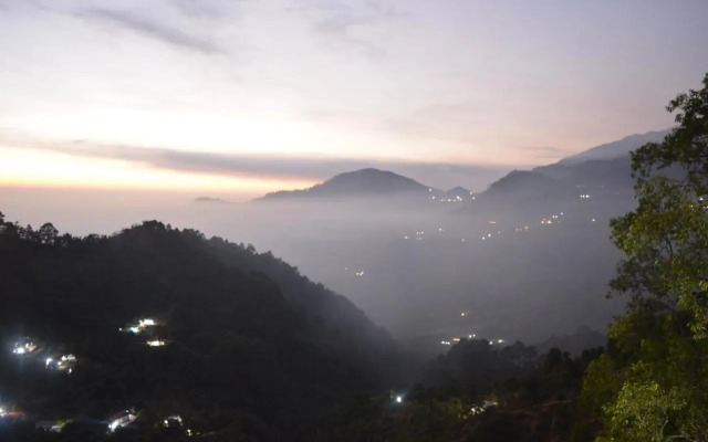 Goroomgo Sweet Sunset Resort Nainital
