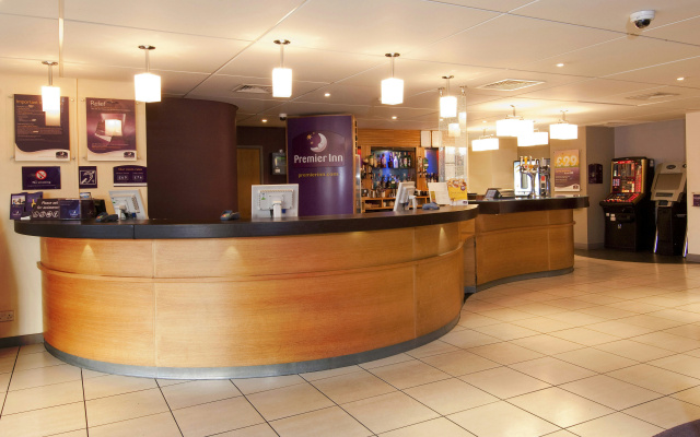 Premier Inn Manchester Trafford Centre West