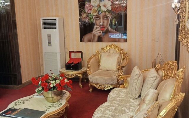 No. 1 Hotel