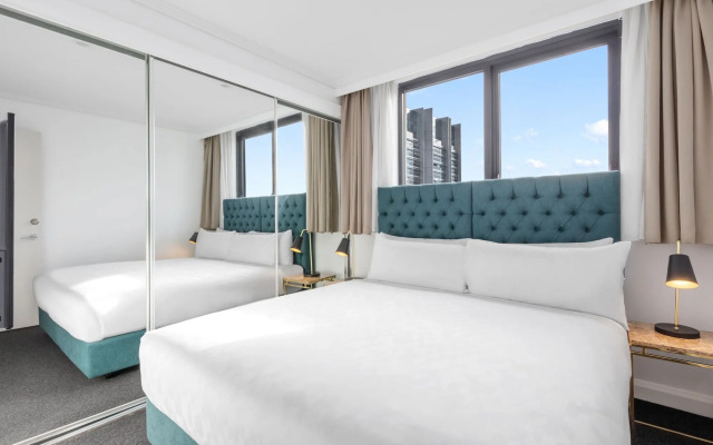 Meriton Suites Pitt Street, Sydney