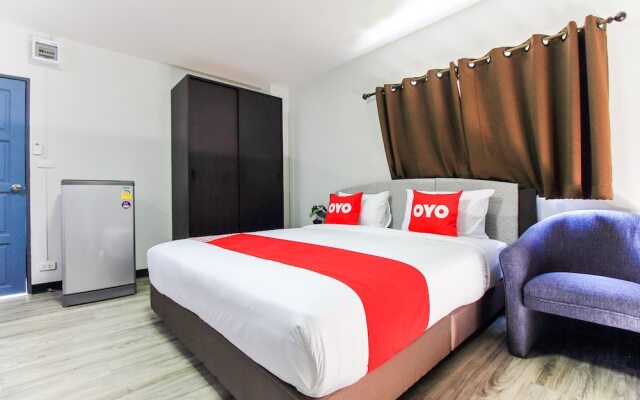 P9 by OYO Rooms