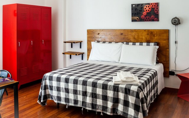 Travel B&B