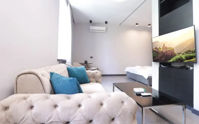 Stay inn on Tamanyan1a-23