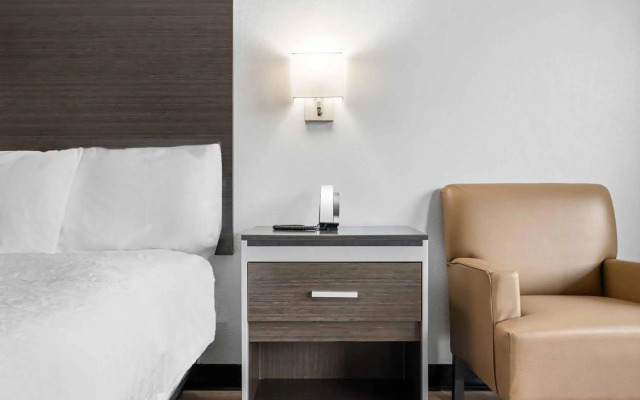 Auburn Lodge Near University