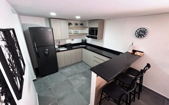 Amplio apt en poblado by Hoost APT 701