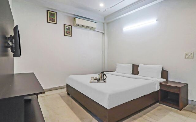 OYO 474 Hotel VM Residency