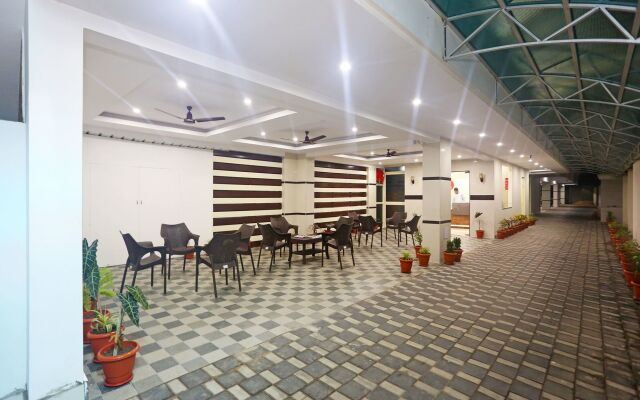 OYO 9344 Hotel Gangotri