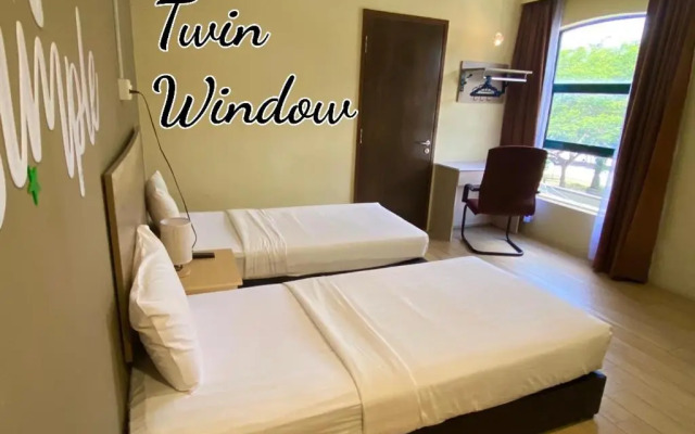 OYO 142 SH Hotel Kota Damansara