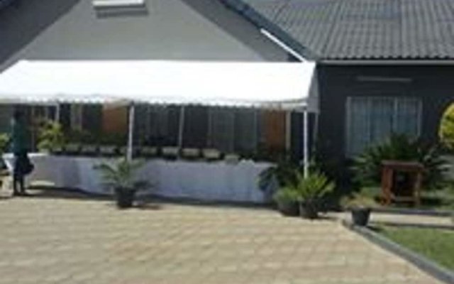 Broken Hill Lodge in Kabwe, Zambia from 198$, photos, reviews - zenhotels.com