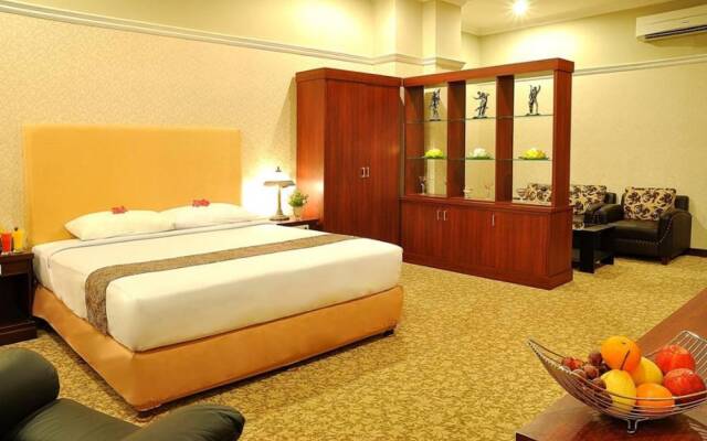 Grand Tryas Hotel