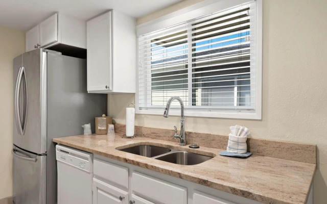 Best Western Inn At Face Rock