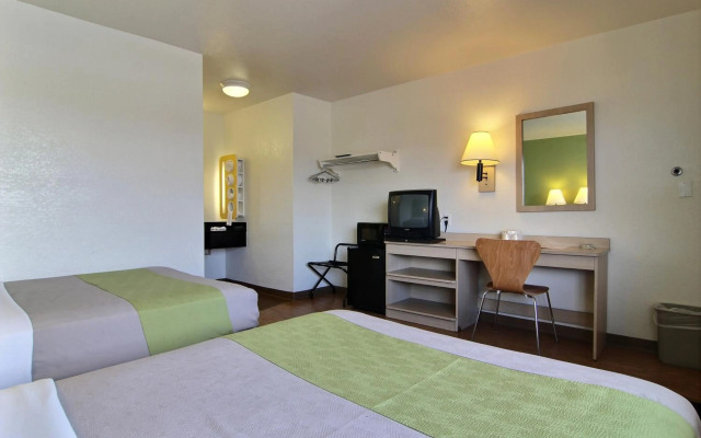 Motel 6 Albuquerque, NM - Midtown