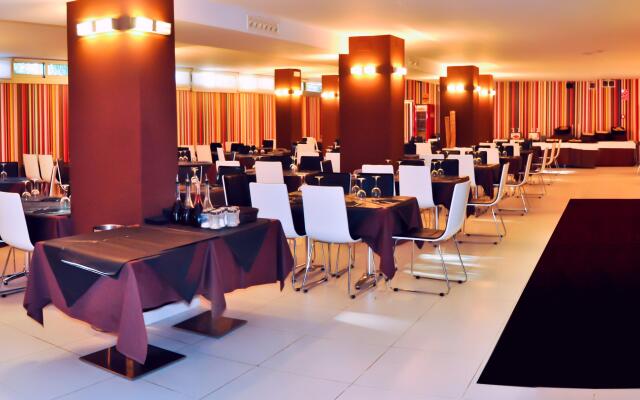Apolo Suites Rentalmar