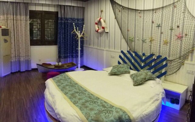 Yue Yue Theme Hostel