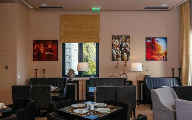 Levidi Suites