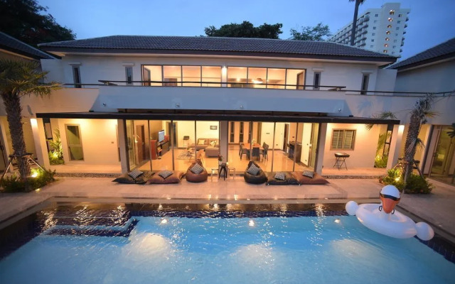 Villa Navin Premier Pool Villa