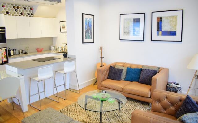 Bermondsey 2 Bedroom Flat With Garden