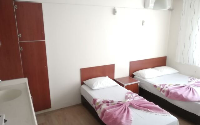 Elmas Motel