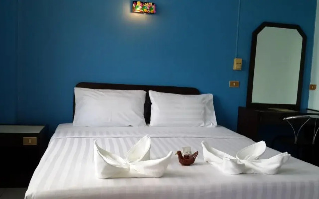 Patong Deli Hotel