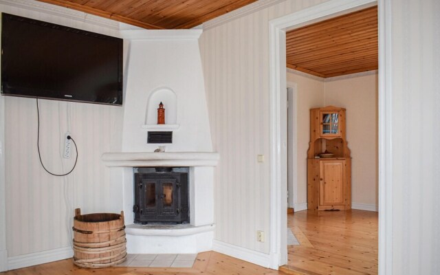 Beautiful Home in Eksjö With 3 Bedrooms, Sauna and Wifi