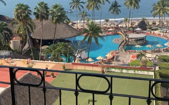 Torre Condomar by VRHost