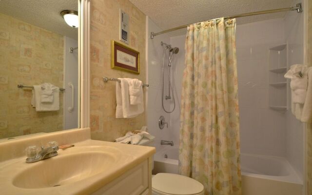 Shoreline 1065 Condo by RedAwning