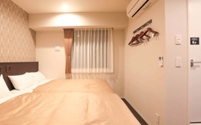 HOTEL LiVEMAX Shin Yokohama