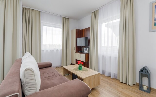 Atrium Studio Sarbinowo by Renters