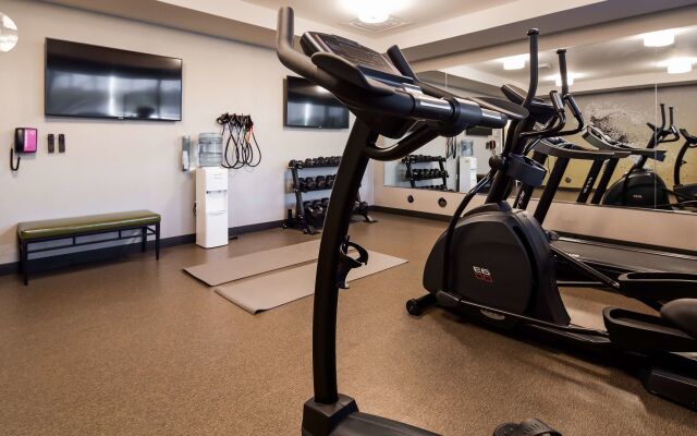 Best Western Plus Philadelphia-Pennsauken Hotel