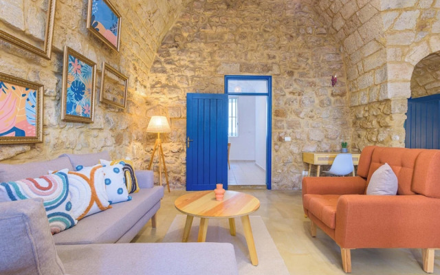 Galleria 1-Bedroom Apartment in Batroun