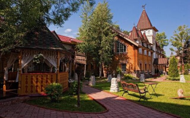 Imperial Village Hotel Boyarskie Palaty