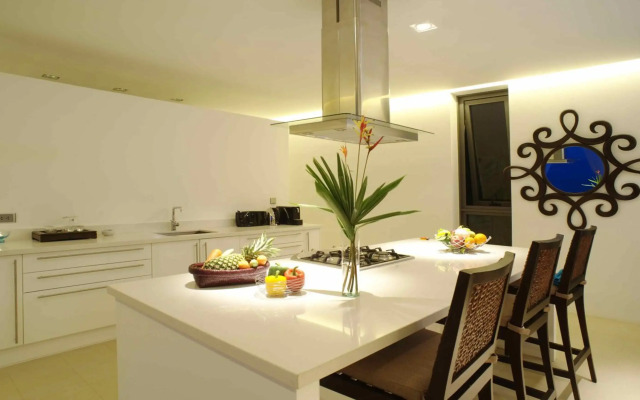 Luxury Villa Crystal Blue